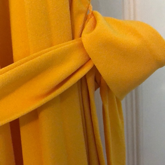 Dress - Picture 2 of 4